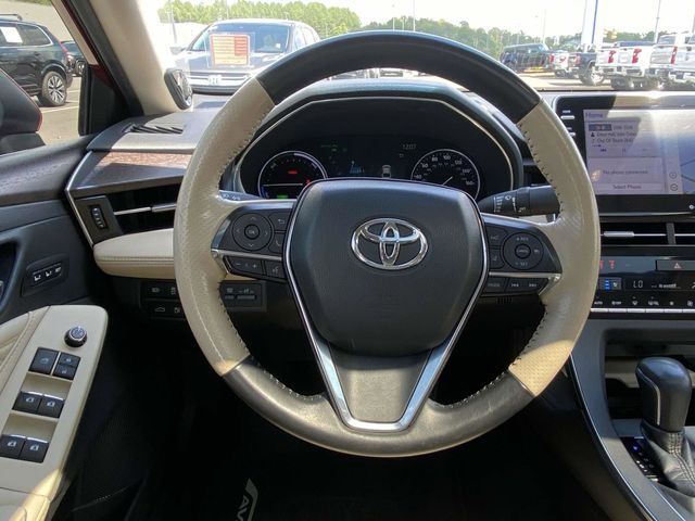 2020 Toyota Avalon Hybrid Limited 33