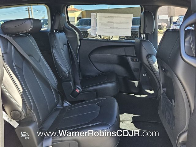 New 2026 White Chrysler Select image 17