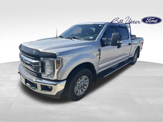 Ingot Silver 2019 Ford F-250 Super Duty Pickup Truck 4X2 6-Speed Automatic