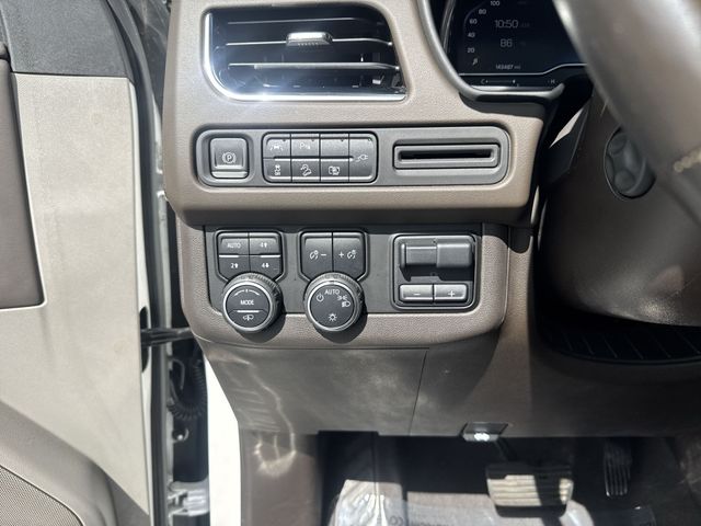 Used 2022 Beige Chevrolet Z71 image 28