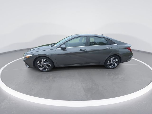Used 2024 Amazon Gray Hyundai Limited image 4