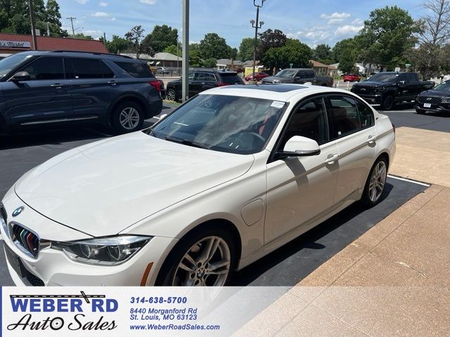 Alpine White 2017 BMW 3 Series Sedan Rear-Wheel Drive 8-Speed Automatic