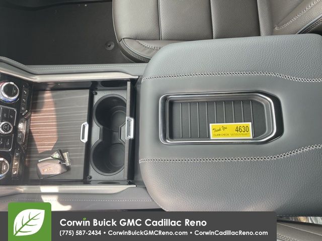 2024 GMC Yukon Denali 6