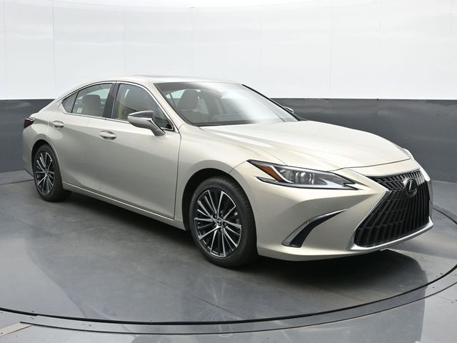 2025 Lexus ES 350 350's photo