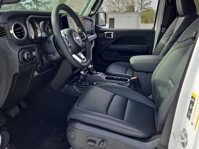 New 2026 White/off-white Jeep Sahara image 13