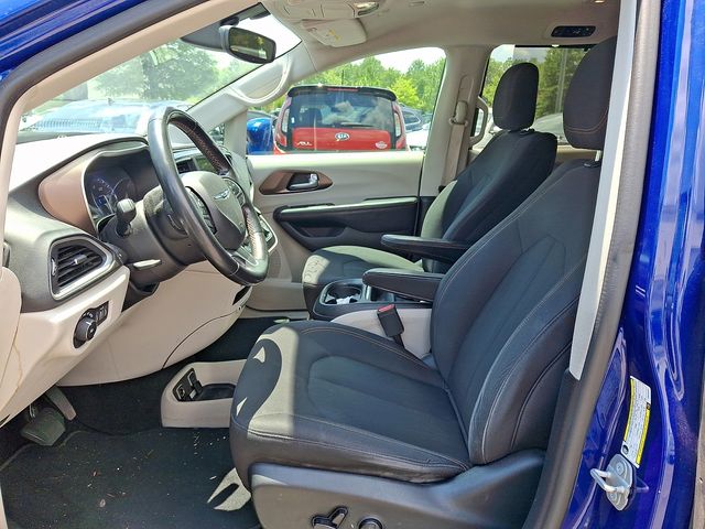 Used 2019 Chrysler Pacifica Van