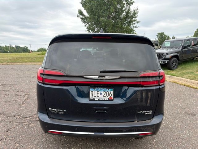 2024 Blue Pearl Chrysler Pacifica Limited AWD Van