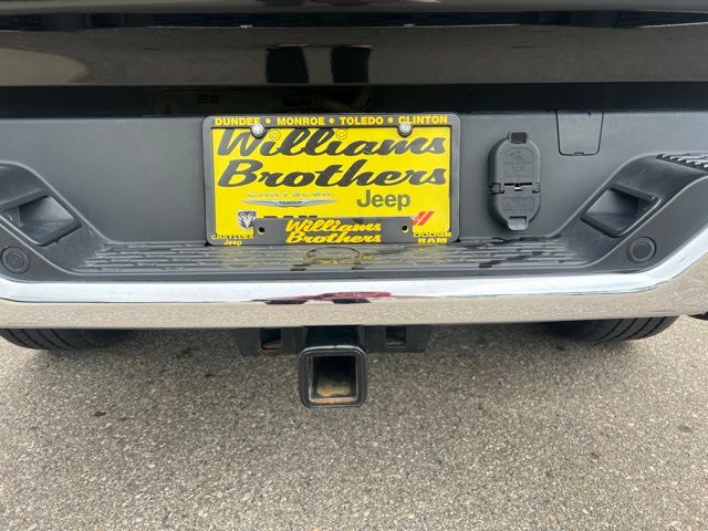 2025 Ram 1500 Big Horn/Lone Star - Diamond Black exterior view 10