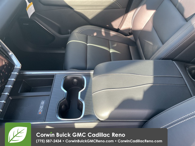 2024 GMC Acadia Elevation 5