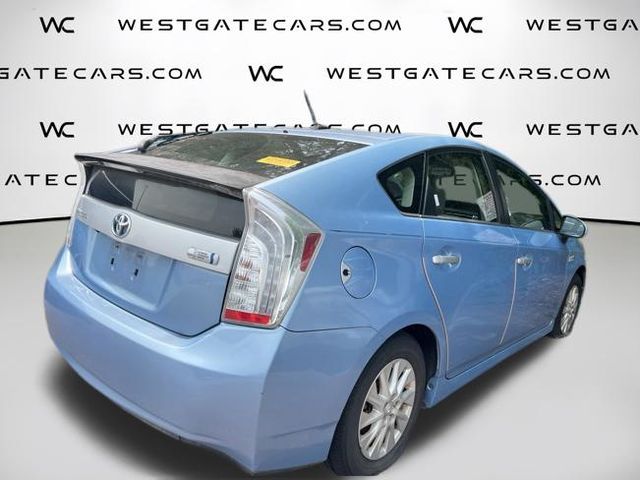 ToyotaPrius Plug-in10
