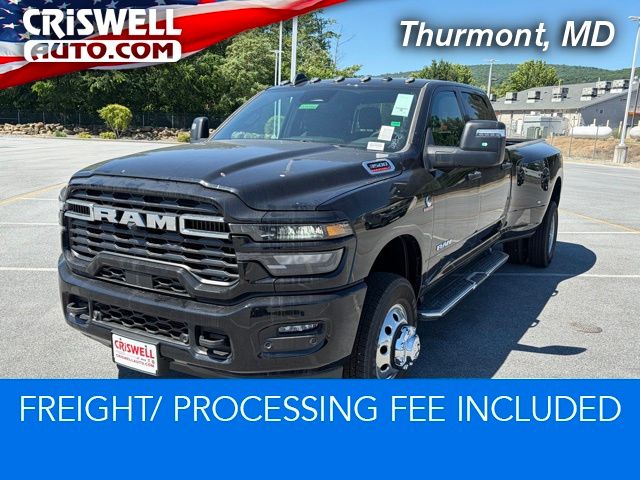 Diamond Black Crystal Pearlcoat 2026 RAM 3500 Big Horn Crew Cab LB DRW 4WD Pickup Truck Four-Wheel Drive 8-Speed Automatic