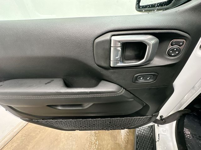 2022 Jeep Wrangler Unlimited Sahara White/off-white at Klick Lewis Buick Chevrolet