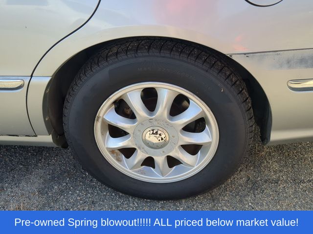 Used 2005 Gray Kia  image 12