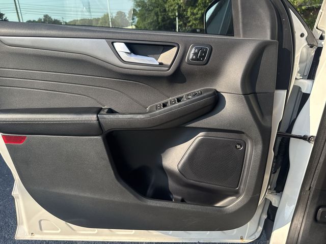 Used 2023 White Ford Active image 26