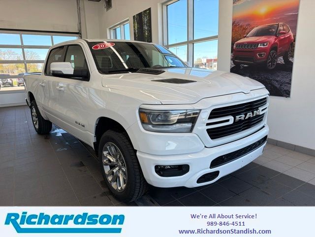 2023 RAM 1500 Laramie Crew Cab 4WD