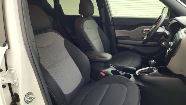 2017 Kia Soul Plus White at Parkway Family Mazda