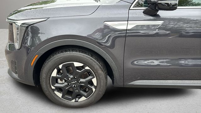 Used 2025 Gray Kia S image 34
