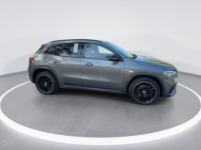 Used 2023  Mercedes-Benz GLA 250 image 9