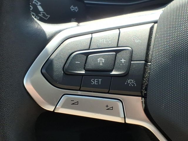 2024 Volkswagen Jetta - Image 13