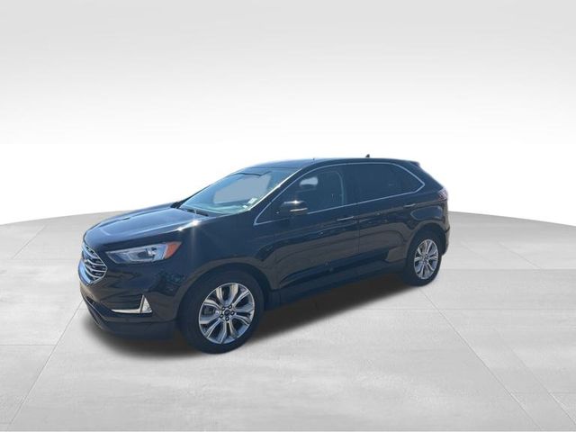 2022 Ford Edge Titanium 10