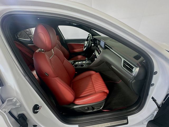 Thumbnail: 2025 Genesis G70 - 29