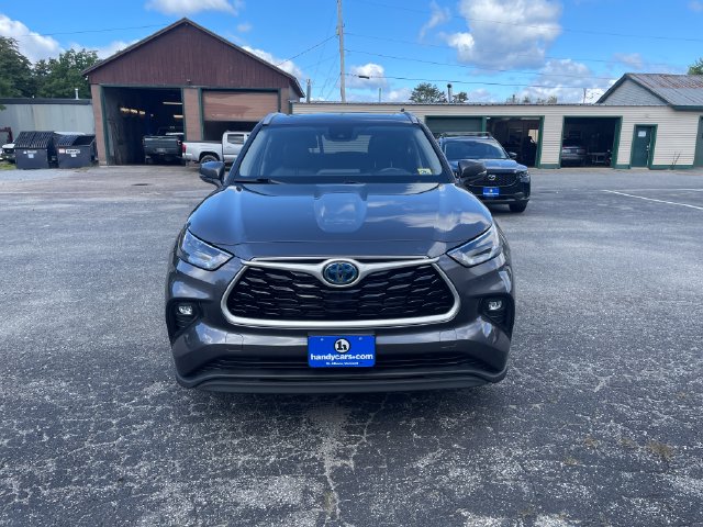 Used 2022 Toyota Highlander Hybrid SUV