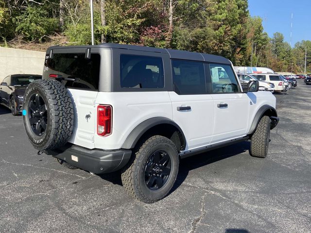 2024 Ford Bronco Black Diamond 3