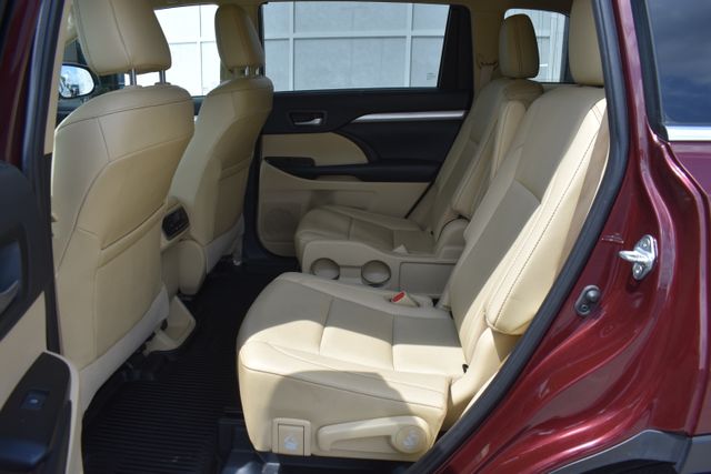 Used 2019 Toyota Highlander SUV