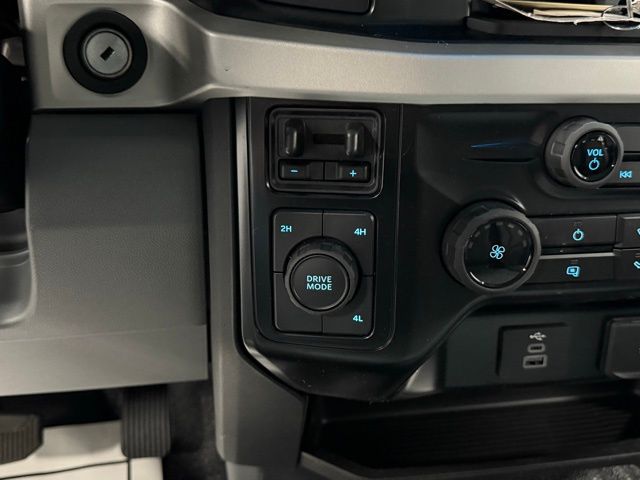 2025 Ford F-350SD XL photo
