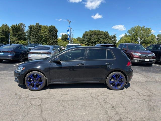 Black 2018 Volkswagen Golf Hatchback  5-Speed Manual