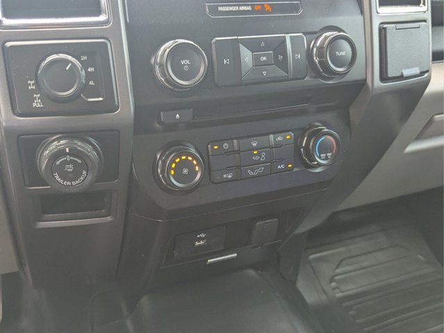 Used 2016  Ford XLT image 23