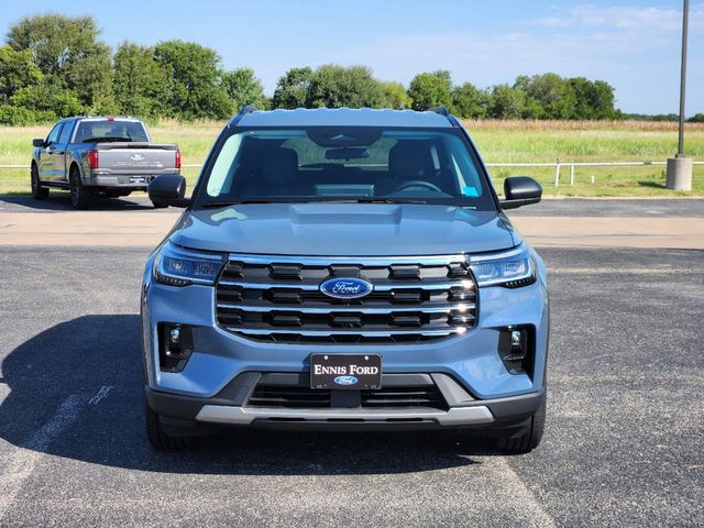 2025 Ford Explorer Active 2