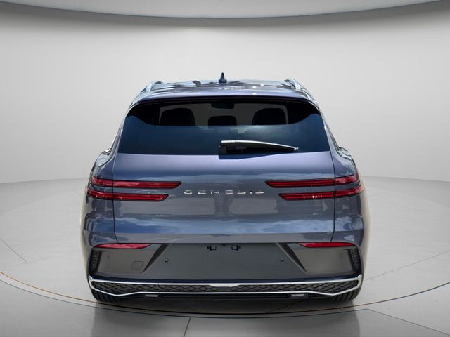 2027 Genesis Gv70