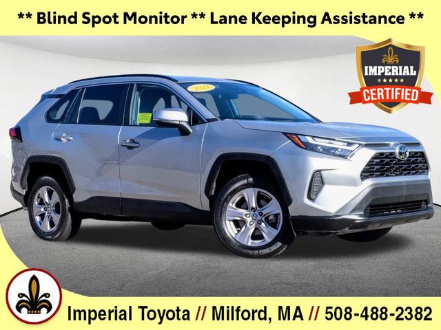 2022 Toyota RAV4 XLE 1