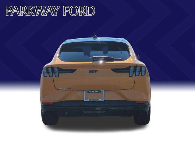 Used 2023 Orange Ford GT image 4