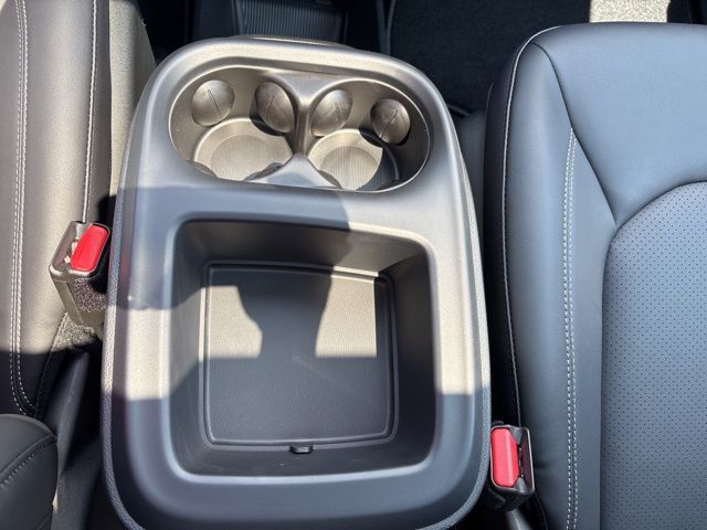 New 2025 Chrysler Pacifica Select 4D Passenger Van