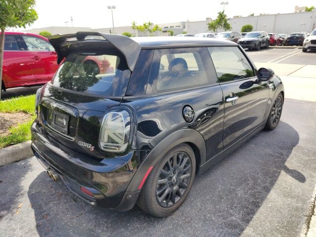 2017 MINI Cooper S Base 2