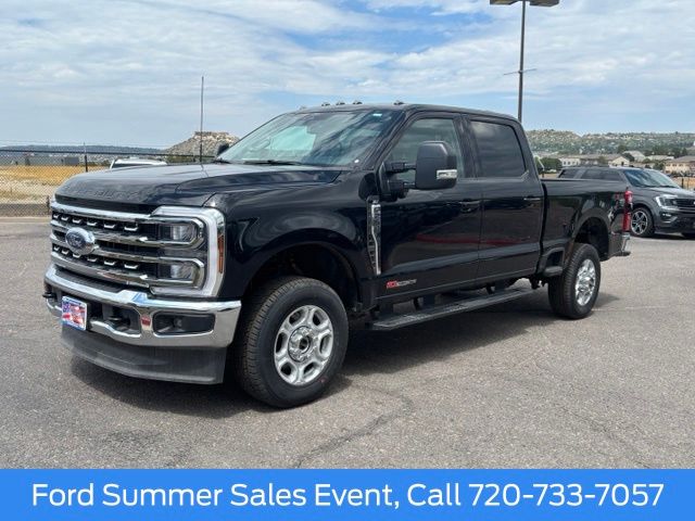 Agate Black Metallic 2026 Ford F-250 Super Duty Pickup Truck Four-Wheel Drive Automatic