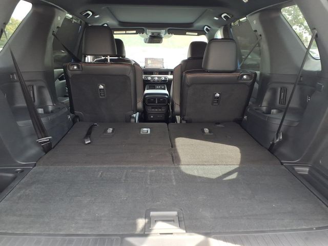 Used 2025 Honda Pilot SUV
