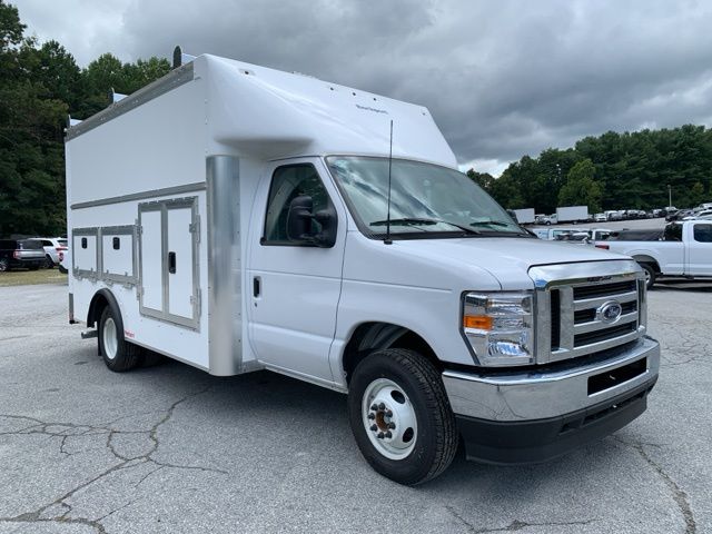 2025 Ford E-350SD Base 7