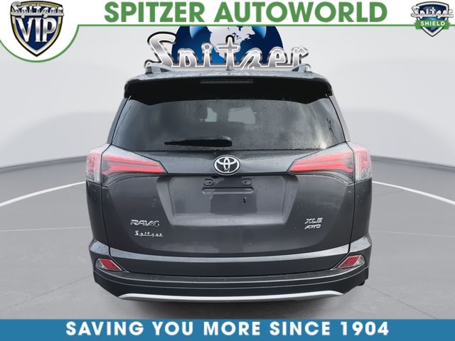 Used 2016  Toyota XLE image 8