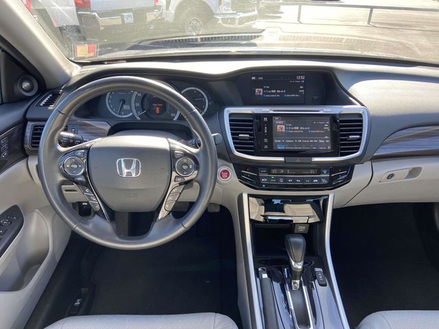 2017 Honda Accord EX-L 15