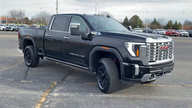 2024 GMC Sierra 3500HD Denali 2