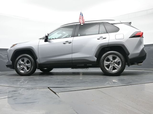 2024 Toyota RAV4 XLE 38