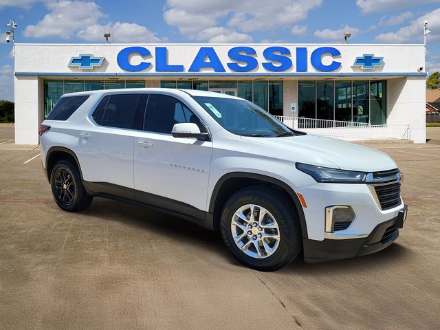 Summit White 2023 Chevrolet Traverse SUV / Crossover Front-Wheel Drive 9-Speed Automatic