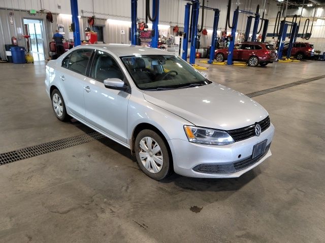 Silver 2014 Volkswagen Jetta Sedan Front-Wheel Drive 6-Speed Automatic