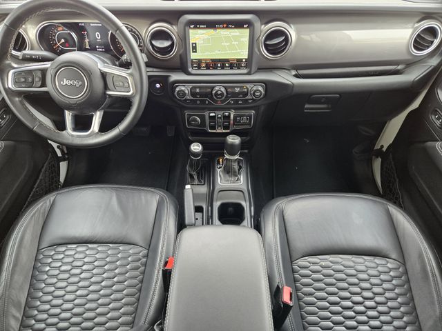 2021 Jeep Wrangler Unlimited Sahara photo