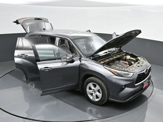 2022 Toyota Highlander LE 49