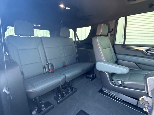 2025 GMC Yukon XL AT4:C02780