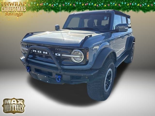 2022 Ford Bronco Outer Banks 3